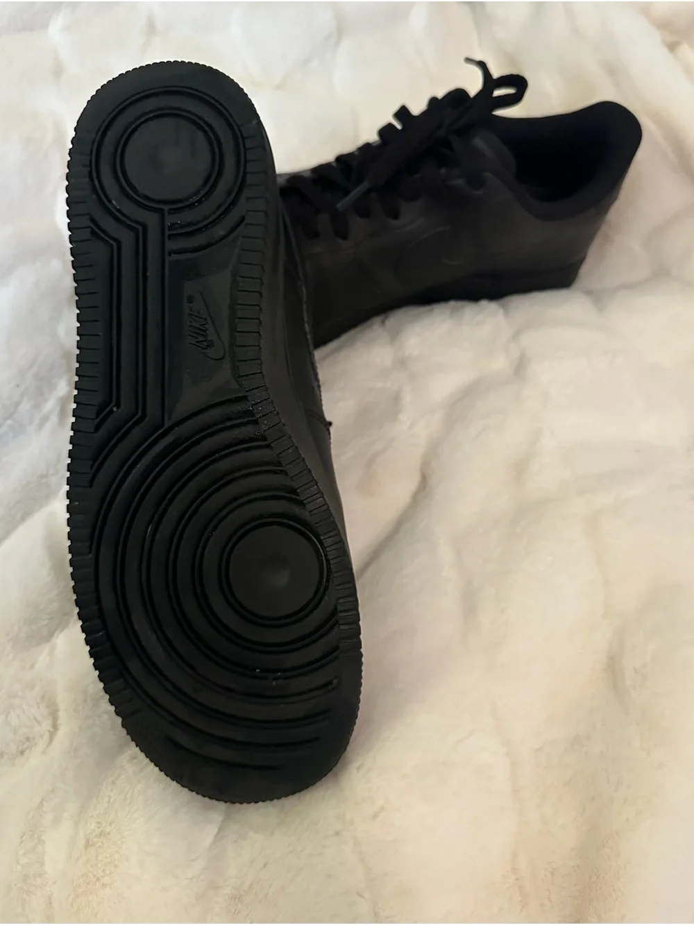 Nike all black